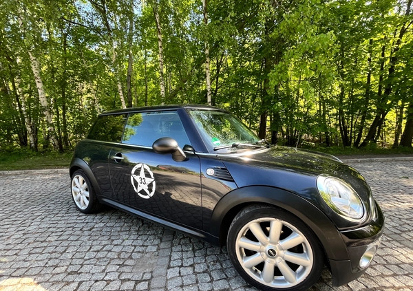 MINI ONE cena 13900 przebieg: 147300, rok produkcji 2008 z Olesno małe 121